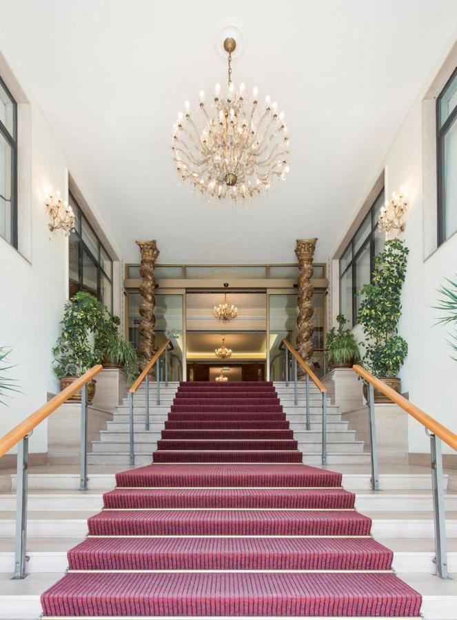 Grand Hotel Adriatico Montesilvano Exterior foto